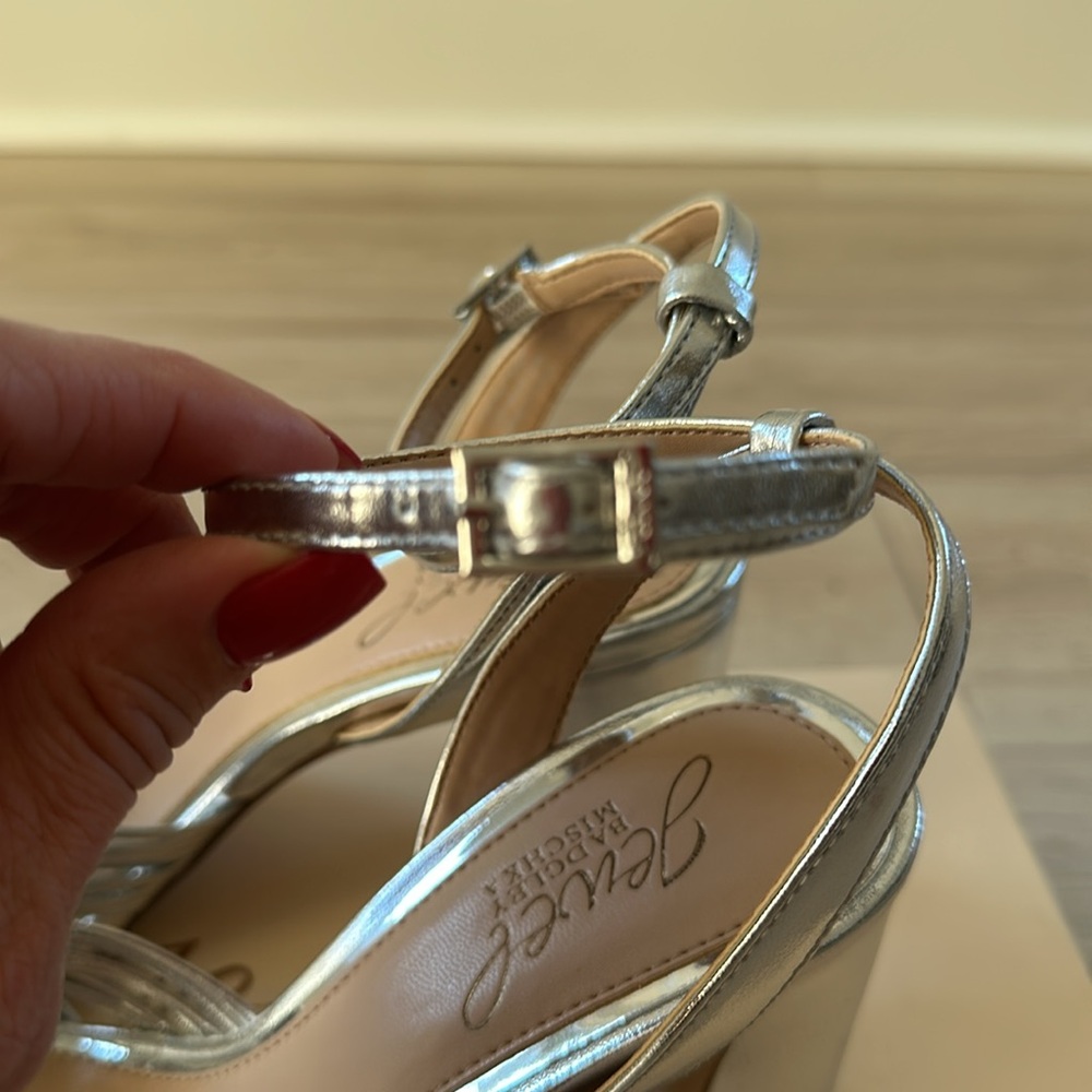 Jewel Badgley Mischka Women’s size 5 block heels - Picture 8 of 11